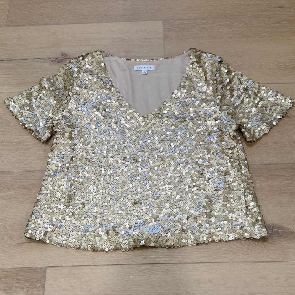 Socialite Gold Sequin Short Sleeve Top